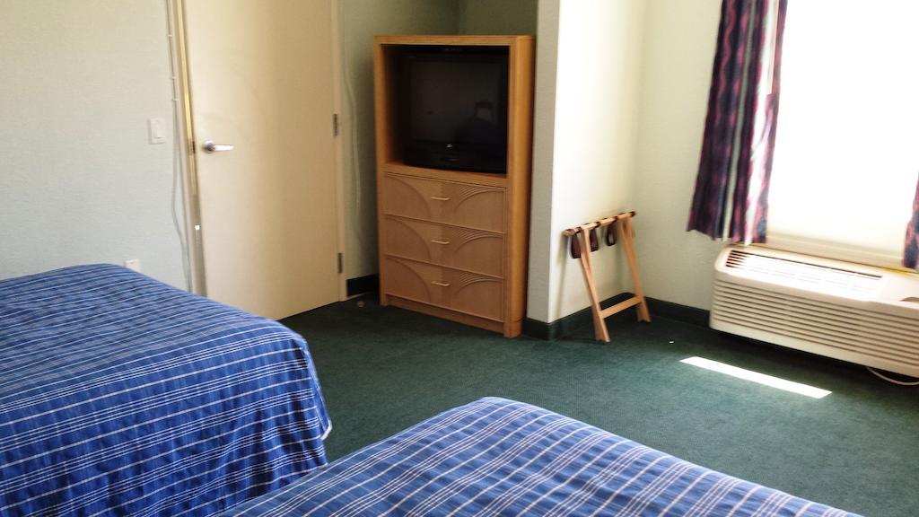 Cocoa Beach Suites Hotel Екстер'єр фото
