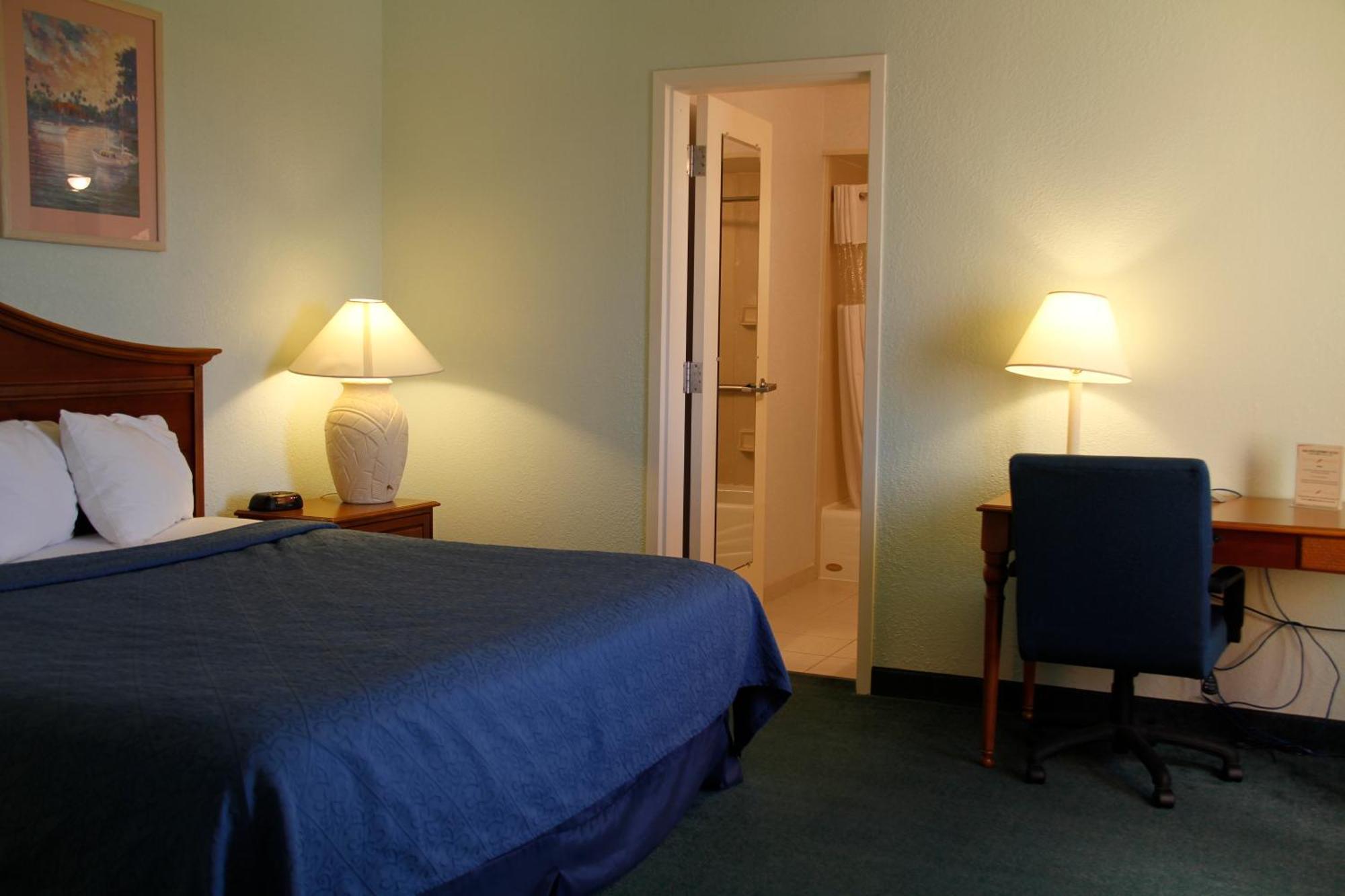Cocoa Beach Suites Hotel Екстер'єр фото