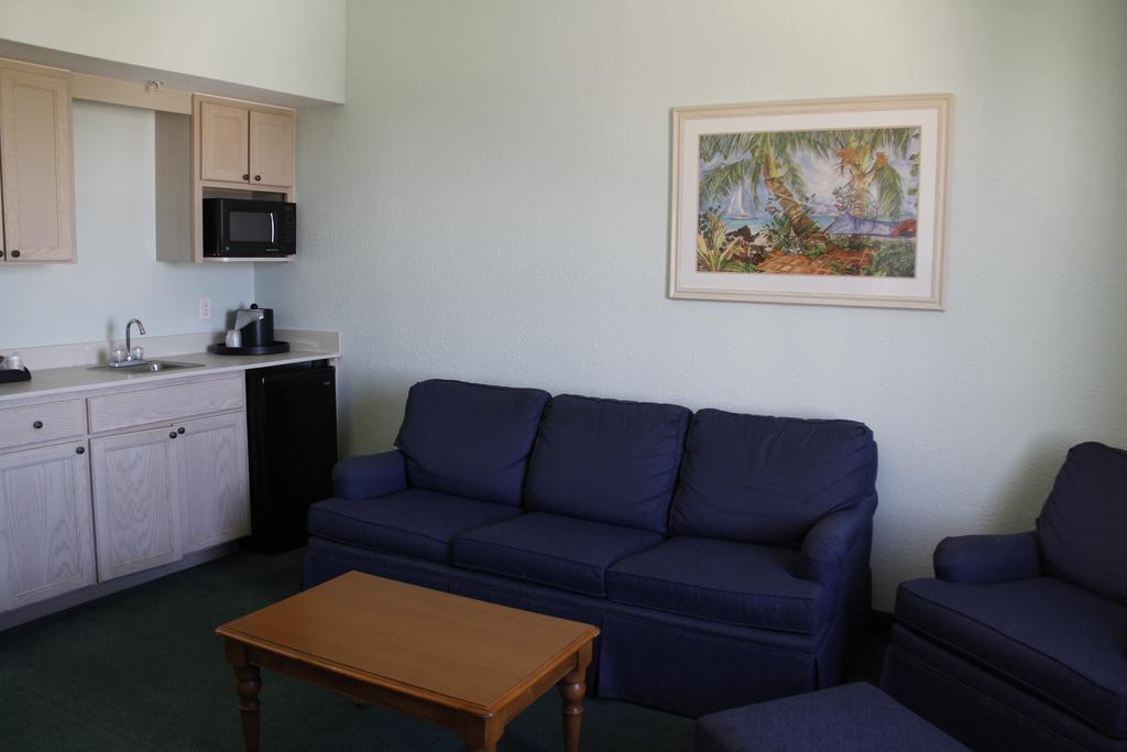 Cocoa Beach Suites Hotel Екстер'єр фото