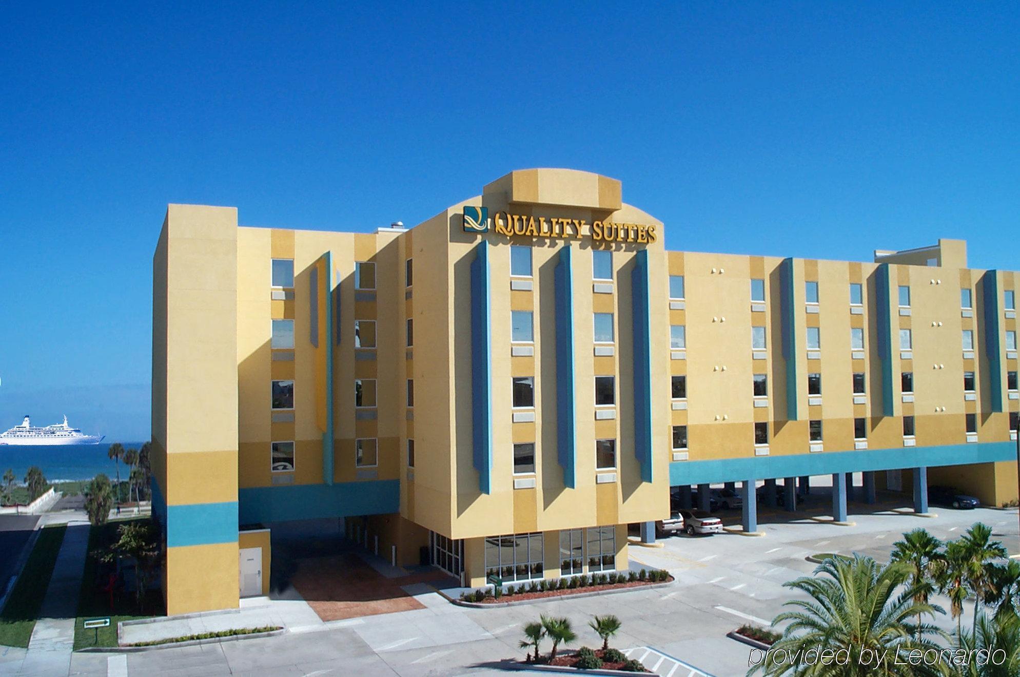 Cocoa Beach Suites Hotel Екстер'єр фото