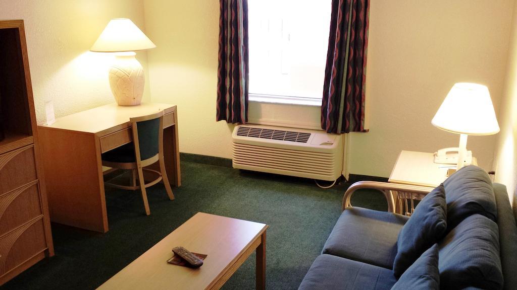 Cocoa Beach Suites Hotel Екстер'єр фото